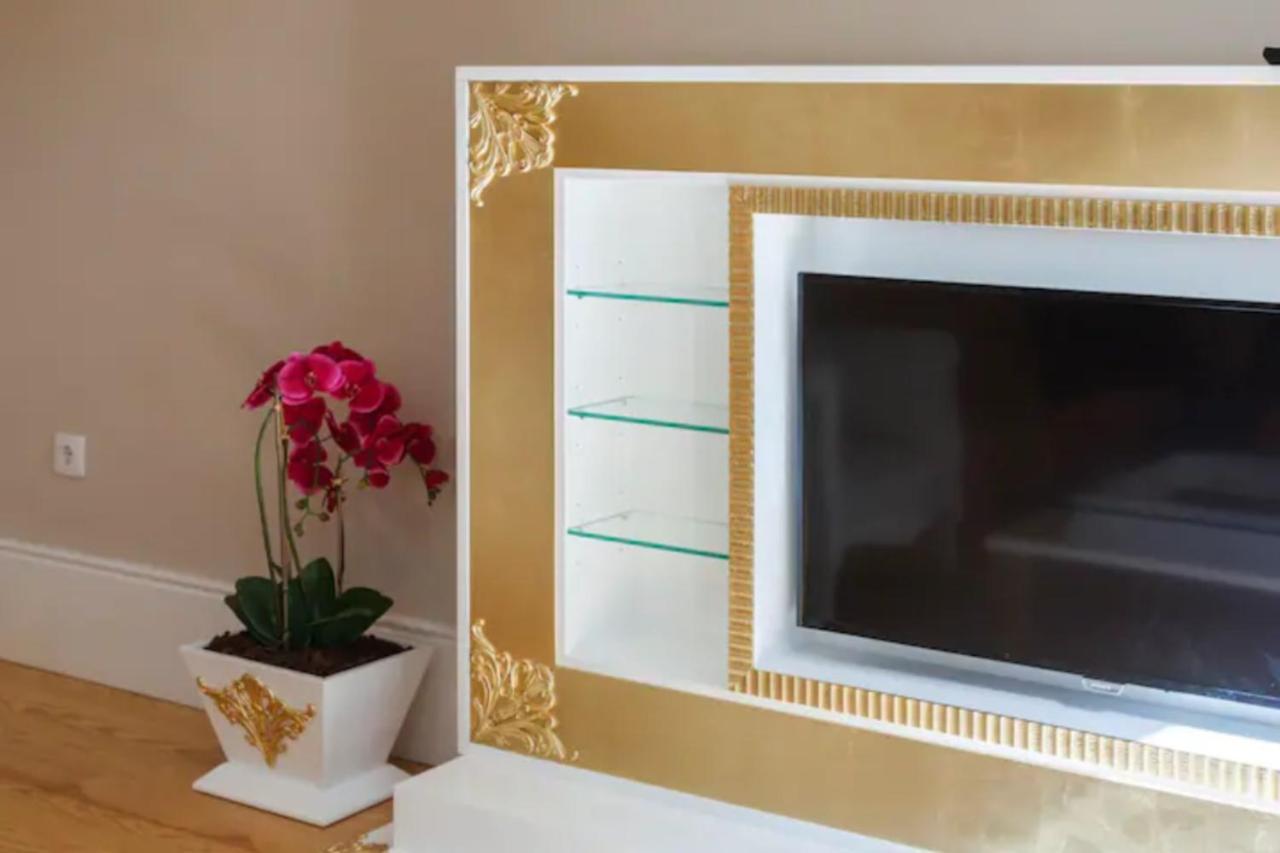 Guestready - Beige Glamour Porto Bagian luar foto
