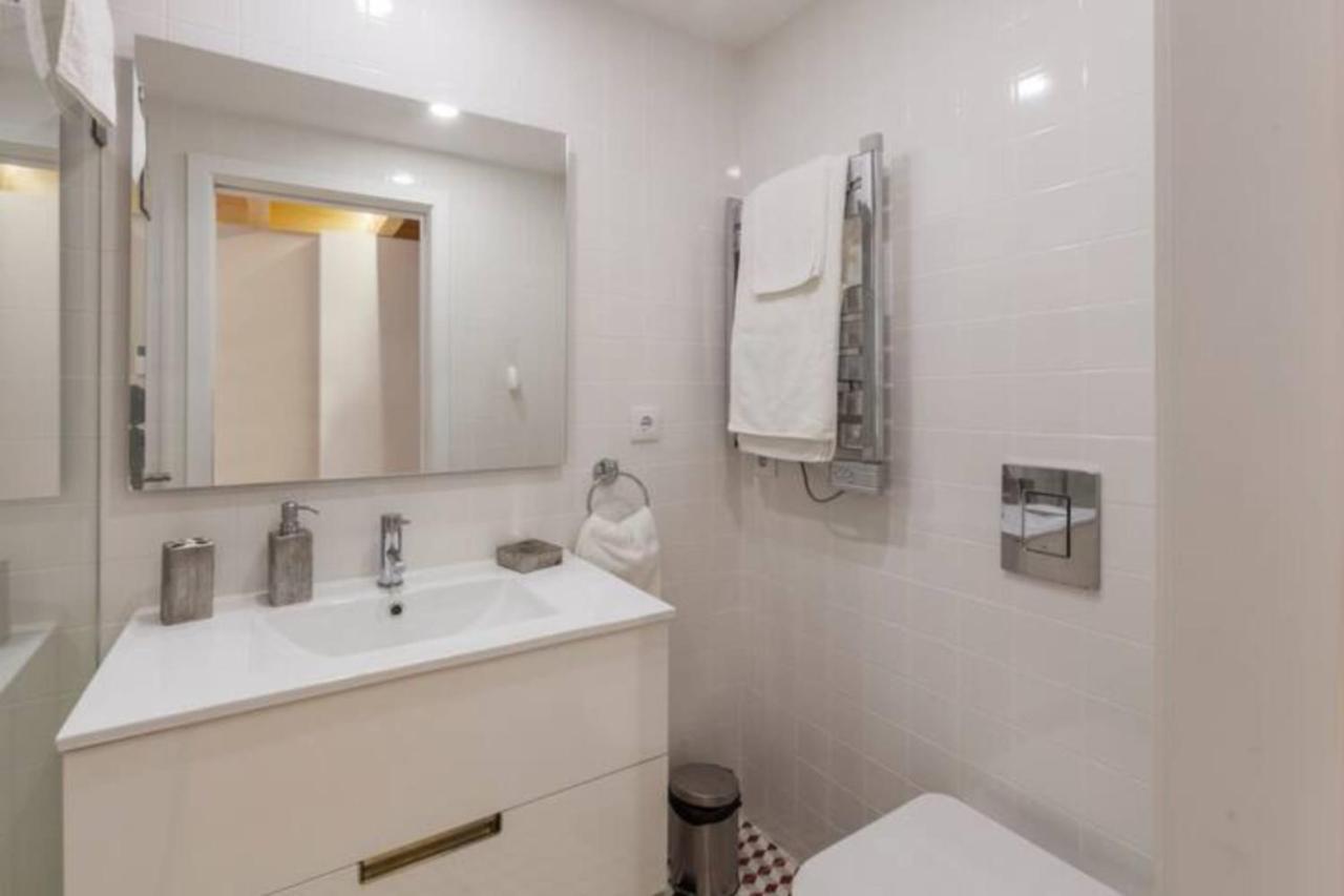 Guestready - Beige Glamour Porto Bagian luar foto